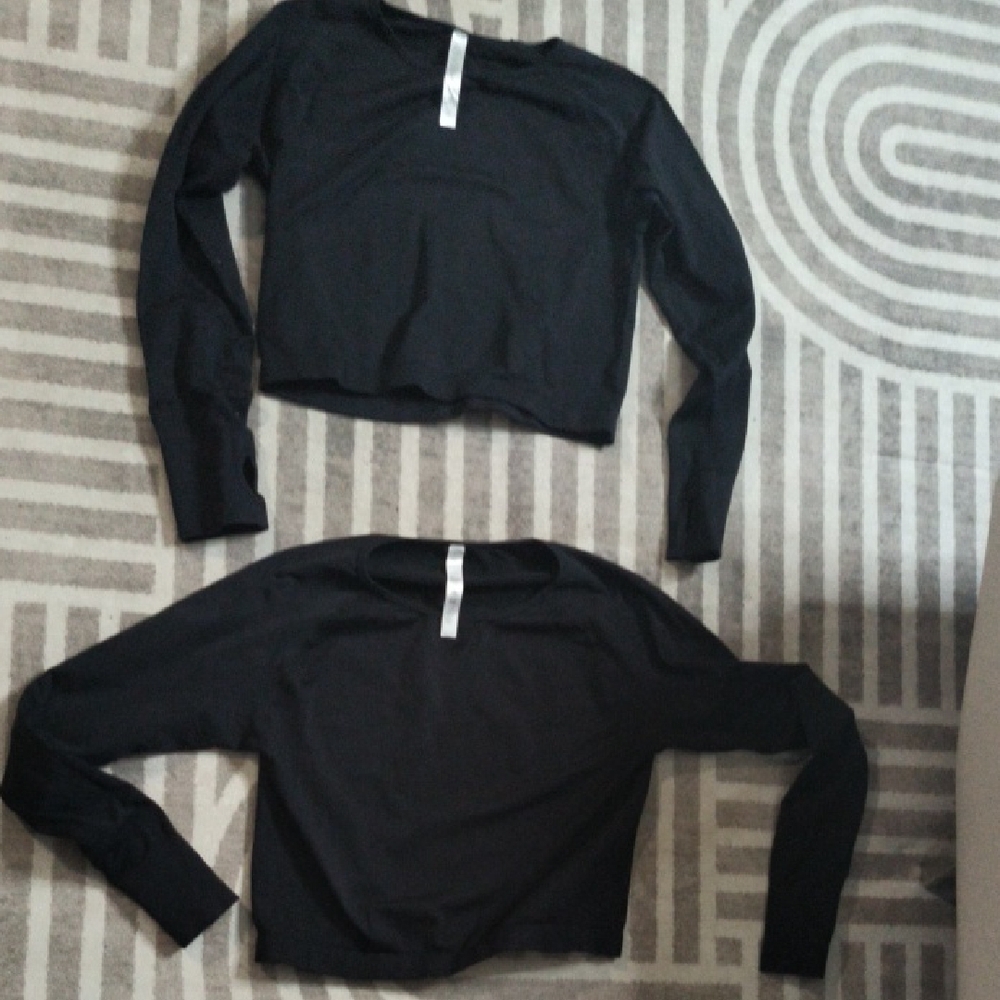 Black Long Sleeve Crop Tops